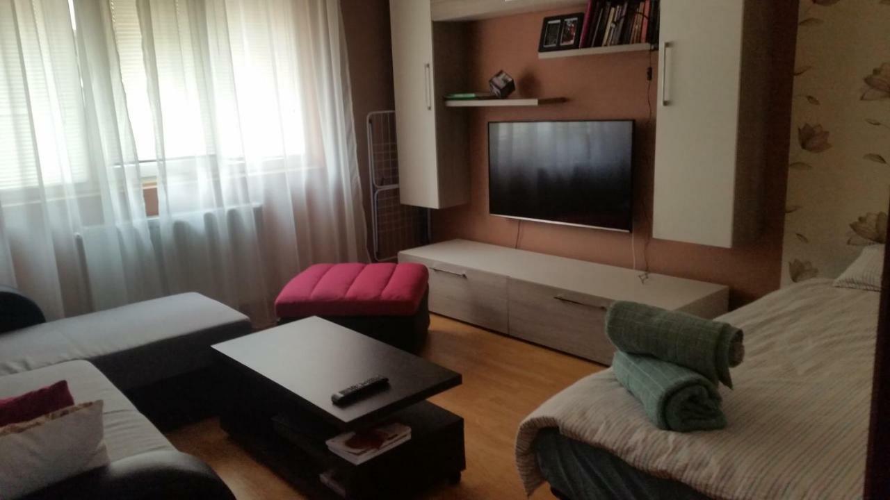 Appartamento Sfanta Ecaterina - Garsoniera Alba Iulia Esterno foto